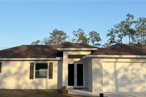 Casa en venta en Lehigh Acres, Florida, 3 dormitorios, 130.62 m2 № 2046731 - foto 1