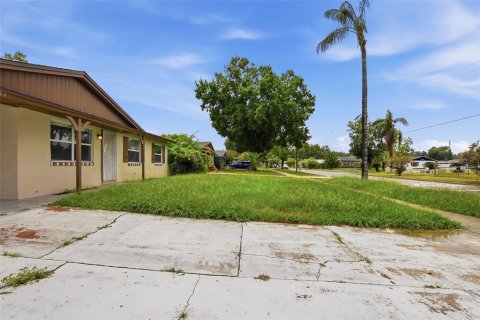 House in Orlando, Florida 3 bedrooms, 96.34 sq.m. № 2280368