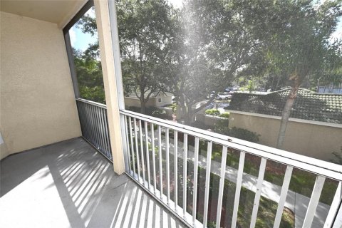 Copropriété à louer à Sarasota, Floride: 2 chambres, 103.68 m2 № 2388178 - photo 11