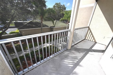 Copropriété à louer à Sarasota, Floride: 2 chambres, 103.68 m2 № 2388178 - photo 10