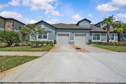 House in Zephyrhills, Florida 3 bedrooms, 142.14 sq.m. № 1831570 - photo 1