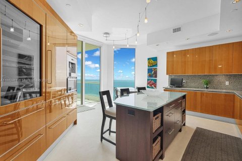 Condominio en venta en Sunny Isles Beach, Florida, 4 dormitorios, 346.99 m2 № 1932363 - foto 29