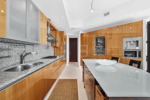 Condominio en venta en Sunny Isles Beach, Florida, 4 dormitorios, 346.99 m2 № 1932363 - foto 23