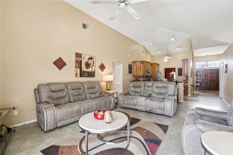 Villa ou maison à vendre à Orlando, Floride: 3 chambres, 189.89 m2 № 2209413 - photo 14