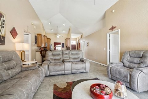 Villa ou maison à vendre à Orlando, Floride: 3 chambres, 189.89 m2 № 2209413 - photo 16