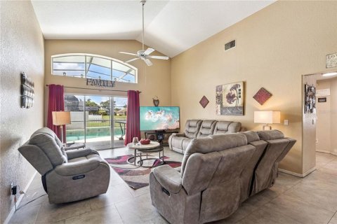 Villa ou maison à vendre à Orlando, Floride: 3 chambres, 189.89 m2 № 2209413 - photo 15