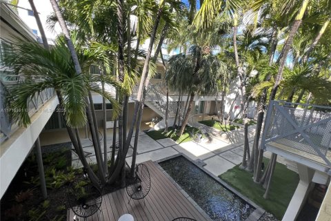 Copropriété à vendre à Miami Beach, Floride: 2 chambres, 75.81 m2 № 1985251 - photo 4
