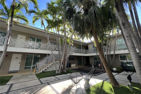 Copropriété à vendre à Miami Beach, Floride: 2 chambres, 75.81 m2 № 1985251 - photo 7