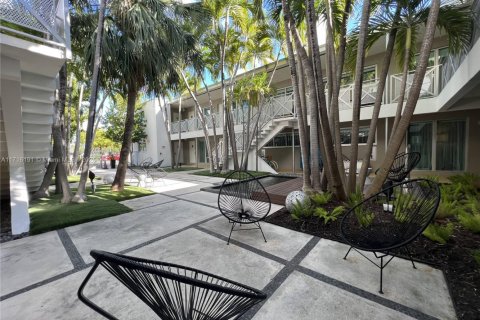 Copropriété à vendre à Miami Beach, Floride: 2 chambres, 75.81 m2 № 1985251 - photo 14