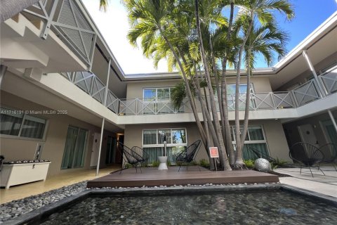 Copropriété à vendre à Miami Beach, Floride: 2 chambres, 75.81 m2 № 1985251 - photo 9