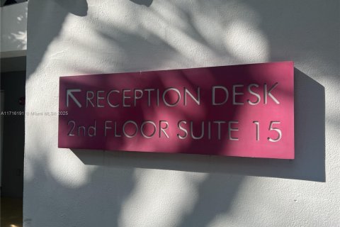 Copropriété à vendre à Miami Beach, Floride: 2 chambres, 75.81 m2 № 1985251 - photo 16