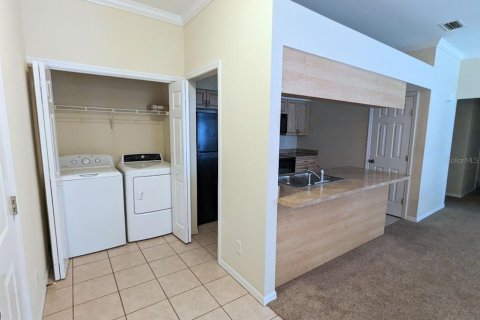 Copropriété à louer à Winter Haven, Floride: 2 chambres, 94.48 m2 № 1879546 - photo 4