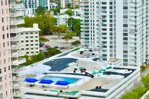 Condo à Sunny Isles Beach, Floride, 2 chambres  № 2079060
