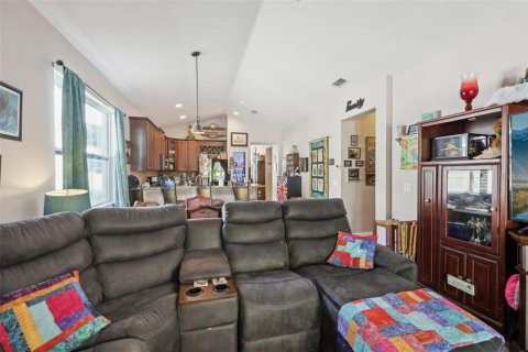 Casa en venta en Sorrento, Florida, 4 dormitorios, 179.49 m2 № 1720338 - foto 18