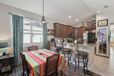 Casa en venta en Sorrento, Florida, 4 dormitorios, 179.49 m2 № 1720338 - foto 15