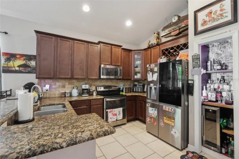 Casa en venta en Sorrento, Florida, 4 dormitorios, 179.49 m2 № 1720338 - foto 13