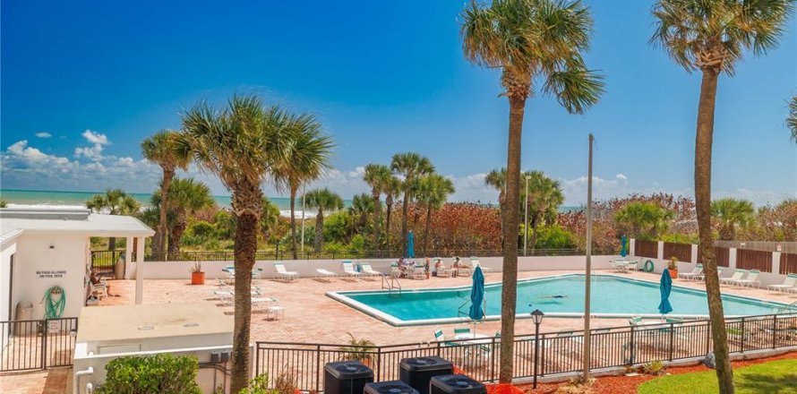 Condo à Cocoa Beach, Floride, 2 chambres  № 2214729