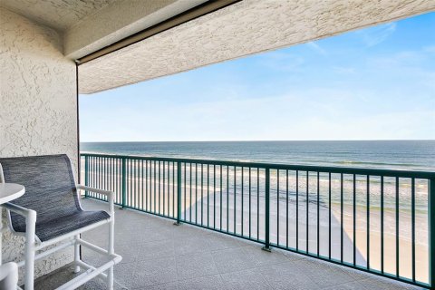 Condo in Daytona Beach, Florida, 3 bedrooms  № 2208798 - photo 23