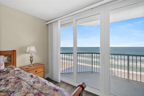 Condo in Daytona Beach, Florida, 3 bedrooms  № 2208798 - photo 29
