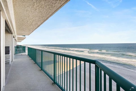 Condo in Daytona Beach, Florida, 3 bedrooms  № 2208798 - photo 21