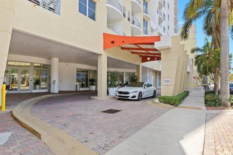 Condo in Hollywood, Florida, 3 bedrooms  № 2053132 - photo 28