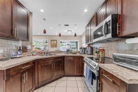 Купить виллу или дом в Майами, Флорида 3 спальни, 154.4м2, № 2060496 - фото 8