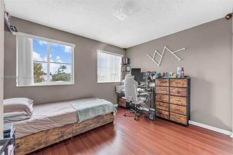 Купить виллу или дом в Майами, Флорида 3 спальни, 154.4м2, № 2060496 - фото 15