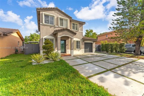 Купить виллу или дом в Майами, Флорида 3 спальни, 154.4м2, № 2060496 - фото 3