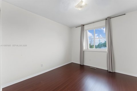 Купить виллу или дом в Майами, Флорида 3 спальни, 154.4м2, № 2060496 - фото 23