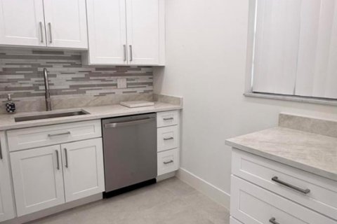 Condo in Margate, Florida, 2 bedrooms  № 2177949 - photo 6