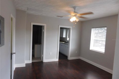 Apartment in Lake Wales, Florida 1 bedroom, 43.48 sq.m. № 2379631 - photo 2