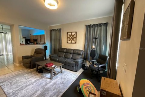 Casa en alquiler en Riverview, Florida, 3 dormitorios, 121.61 m2 № 1800630 - foto 3