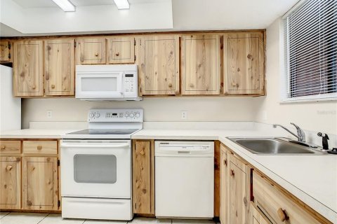 Touwnhouse à vendre à Edgewater, Floride: 2 chambres, 93.65 m2 № 2099063 - photo 7