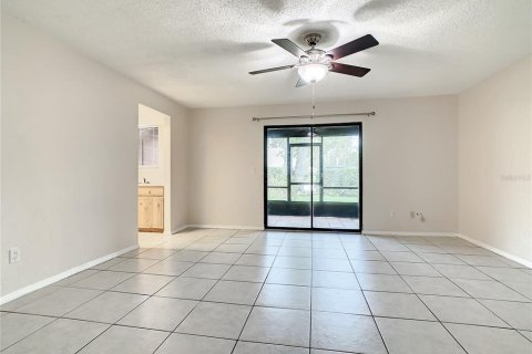 Touwnhouse à vendre à Edgewater, Floride: 2 chambres, 93.65 m2 № 2099063 - photo 3