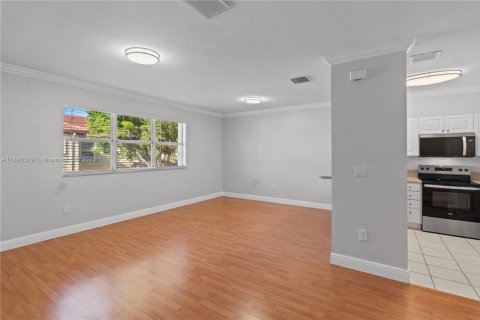 Condominio en alquiler en Homestead, Florida, 3 dormitorios, 98.66 m2 № 1949332 - foto 11