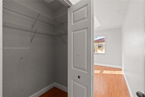 Condominio en alquiler en Homestead, Florida, 3 dormitorios, 98.66 m2 № 1949332 - foto 19