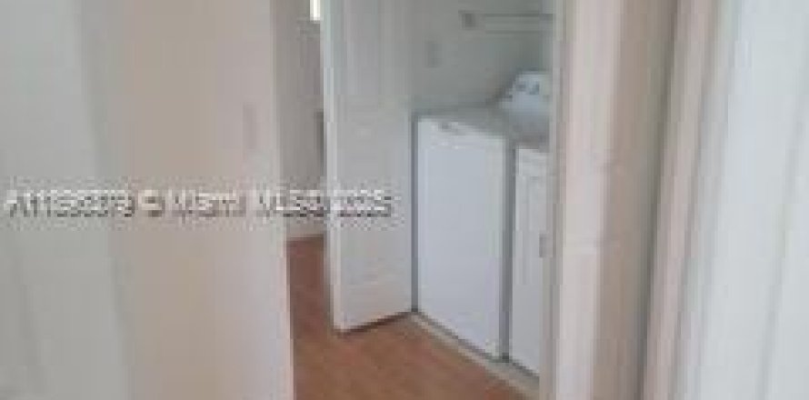 Condominio en Homestead, Florida, 3 dormitorios № 1949332