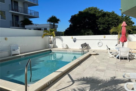 Купить кондоминиум в Майами, Флорида 2 спальни, 104.05м2, № 1984819 - фото 12