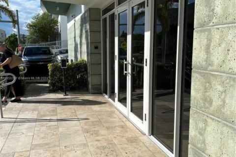 Купить кондоминиум в Майами, Флорида 2 спальни, 104.05м2, № 1984819 - фото 15