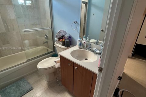 Купить кондоминиум в Майами, Флорида 2 спальни, 104.05м2, № 1984819 - фото 9