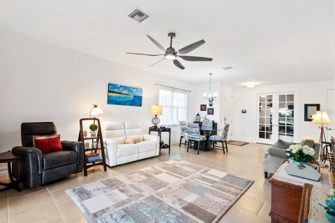 Villa ou maison à vendre à Punta Gorda, Floride: 2 chambres, 140.84 m2 № 2408824 - photo 14