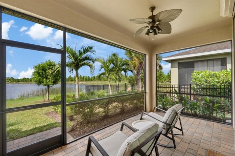 Villa ou maison à vendre à Punta Gorda, Floride: 2 chambres, 140.84 m2 № 2408824 - photo 25