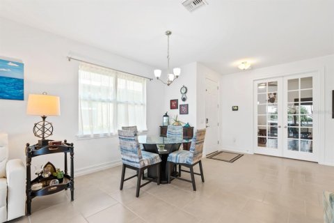 Villa ou maison à vendre à Punta Gorda, Floride: 2 chambres, 140.84 m2 № 2408824 - photo 11