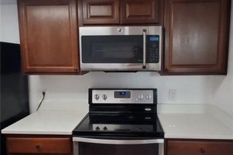 Touwnhouse à louer à Orlando, Floride: 2 chambres, 109.07 m2 № 2100595 - photo 5