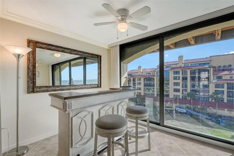 Condo in Sarasota, Florida, 2 bedrooms  № 2111814 - photo 17