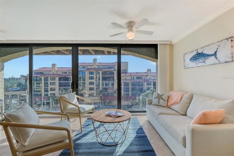 Condo in Sarasota, Florida, 2 bedrooms  № 2111814 - photo 15