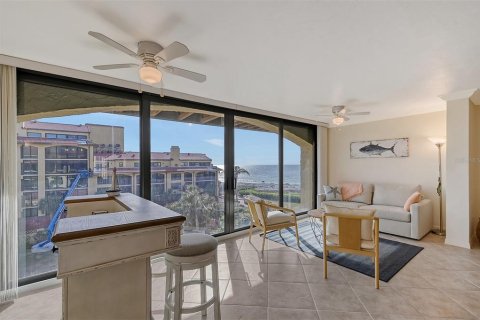 Condo in Sarasota, Florida, 2 bedrooms  № 2111814 - photo 13