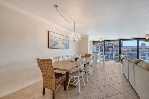 Condo in Sarasota, Florida, 2 bedrooms  № 2111814 - photo 8