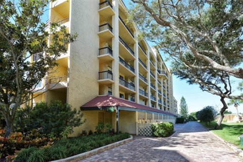 Condo in Sarasota, Florida, 2 bedrooms  № 2111814 - photo 5