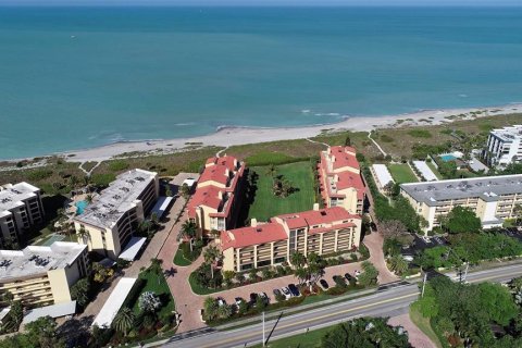 Condo in Sarasota, Florida, 2 bedrooms  № 2111814 - photo 2